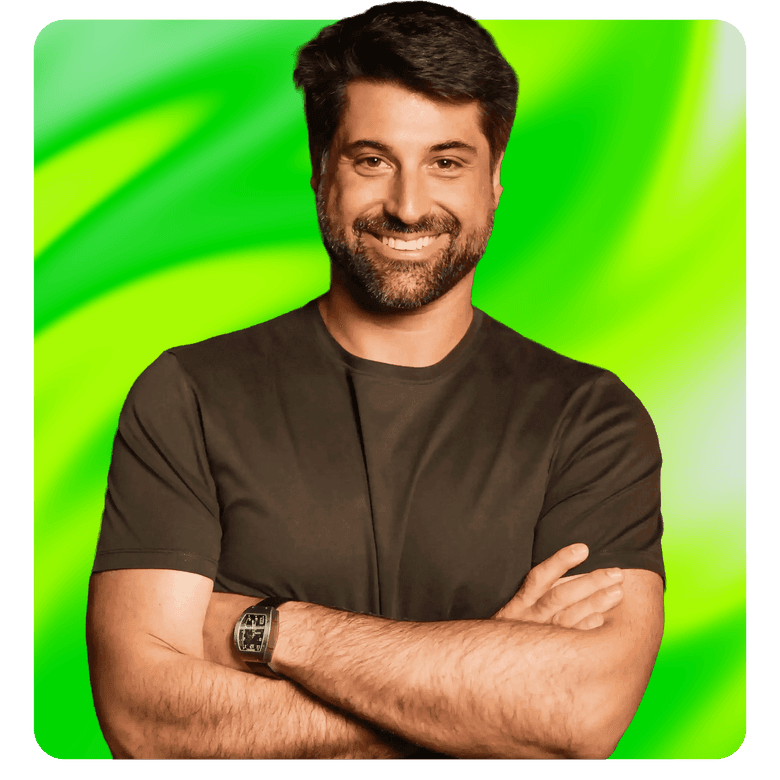 influenciador segurando cartão stone